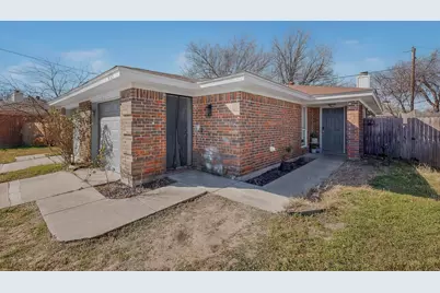 4517 Ebbtide Court, Fort Worth, TX 76135 - Photo 2