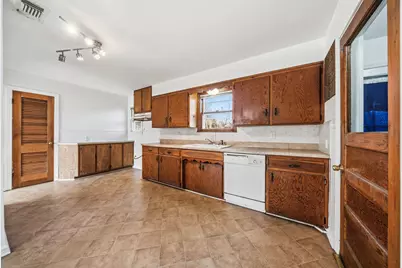 1205 W 10th Street, McGregor, TX 76657 - Photo 6