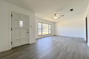 1205 W 10th St, McGregor, TX 76657 - Photo 4