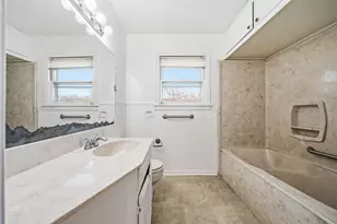 1205 W 10th St, McGregor, TX 76657 - Photo 10