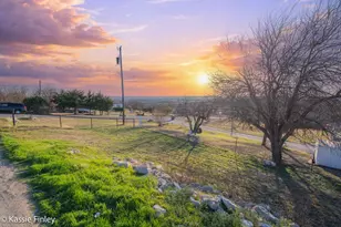 124 Upper Denton Ct, Weatherford, TX 76085 - Photo 8