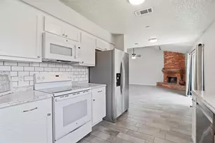 4400 Willow Crest Ct, Arlington, TX 76017 - Photo 8