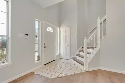 349 Pebblebrook Lane, Glenn Heights, TX 75154 - Photo 2