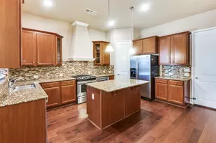 1915 Luther Rd, Irving, TX 75063 - Photo 8