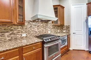 1915 Luther Rd, Irving, TX 75063 - Photo 12