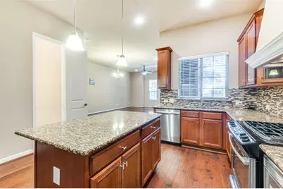 1915 Luther Road, Irving, TX 75063 - Photo 12