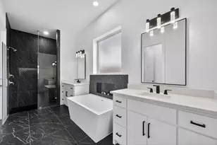 1322 Genoa Cir, Garland, TX 75040 - Photo 4