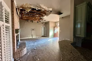 548 Wintercrest Rd, Burleson, TX 76028 - Photo 4