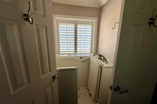 548 Wintercrest Rd, Burleson, TX 76028 - Photo 14