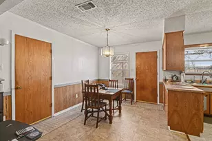 312 Oakwood St, Azle, TX 76020 - Photo 8