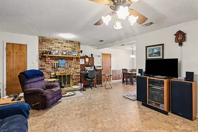 312 Oakwood Street, Azle, TX 76020 - Photo 6