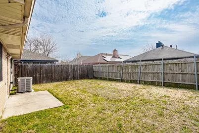 9716 Pinehurst Lane, Dallas, TX 75227 - Photo 22