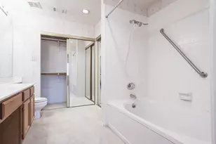 9716 Pinehurst Ln, Dallas, TX 75227 - Photo 20