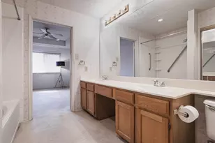 9716 Pinehurst Ln, Dallas, TX 75227 - Photo 18