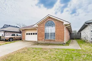 9716 Pinehurst Ln, Dallas, TX 75227 - Photo 2