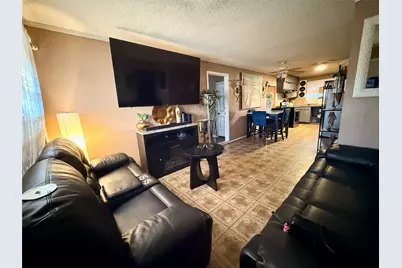 4809 Melinda Drive, Fort Worth, TX 76119 - Photo 2