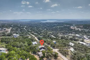1560 Roadrunner Ln, Canyon Lake, TX 78133 - Photo 4