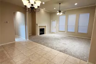 1102 Twilight Dr, Lewisville, TX 75056 - Photo 6