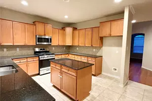 1102 Twilight Dr, Lewisville, TX 75056 - Photo 4