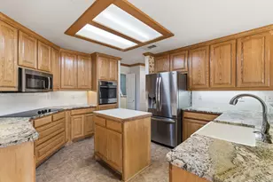 9607 Ravenswood Rd, Granbury, TX 76049 - Photo 10