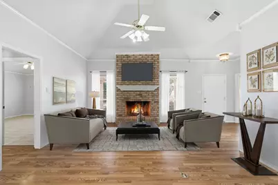 9607 Ravenswood Road, Granbury, TX 76049 - Photo 6