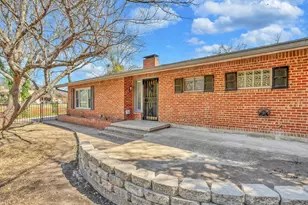 1301 Rambler Dr, Waco, TX 76710 - Photo 2