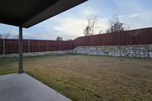 320 Logan St, Keene, TX 76059 - Photo 18