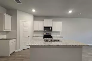 320 Logan St, Keene, TX 76059 - Photo 2