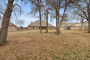 3223 Golden Oaks Cir, Granbury, TX 76049 - Photo 34