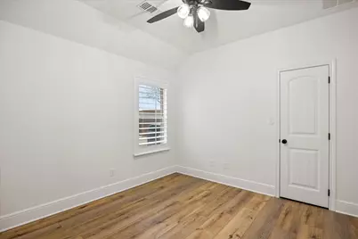 3223 Golden Oaks Circle, Granbury, TX 76049 - Photo 24