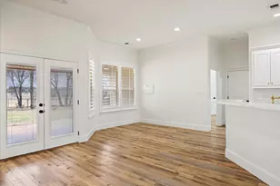 3223 Golden Oaks Cir, Granbury, TX 76049 - Photo 10