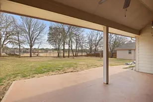 3223 Golden Oaks Cir, Granbury, TX 76049 - Photo 32