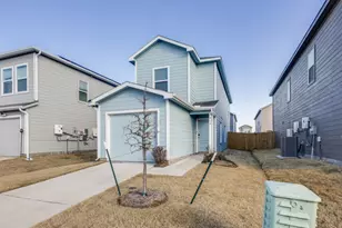 914 Blue Heron Dr, Princeton, TX 75407 - Photo 2