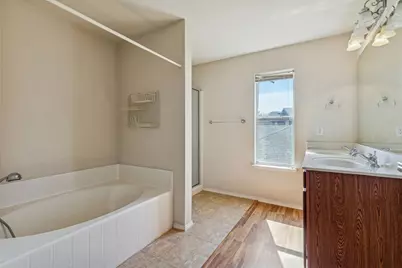 1868 Lynnwood Hills Drive, Fort Worth, TX 76112 - Photo 18