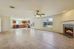 1868 Lynnwood Hills Dr, Fort Worth, TX 76112 - Photo 4