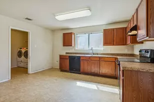 1868 Lynnwood Hills Dr, Fort Worth, TX 76112 - Photo 8