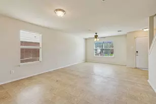 1868 Lynnwood Hills Dr, Fort Worth, TX 76112 - Photo 10