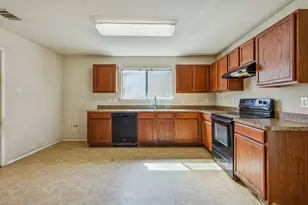 1868 Lynnwood Hills Dr, Fort Worth, TX 76112 - Photo 6