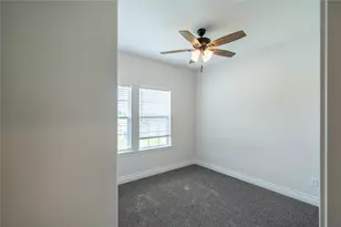 8202 Grant Ln, Greenville, TX 75402 - Photo 24