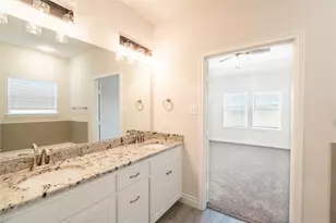 8202 Grant Ln, Greenville, TX 75402 - Photo 16