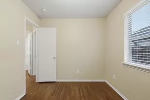 5589 Hunters Bend Ln, Dallas, TX 75249 - Photo 32