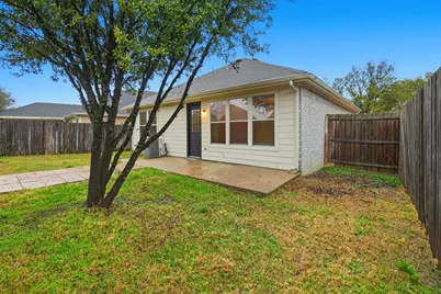 5589 Hunters Bend Lane, Dallas, TX 75249 - Photo 36