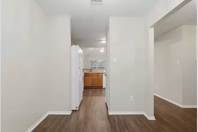 5589 Hunters Bend Lane, Dallas, TX 75249 - Photo 10