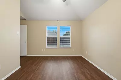 5589 Hunters Bend Lane, Dallas, TX 75249 - Photo 24