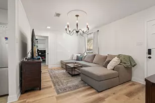 1437 Nash St, Garland, TX 75042 - Photo 8