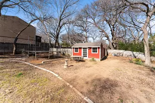 805 E Shady Grove Rd, Irving, TX 75060 - Photo 28