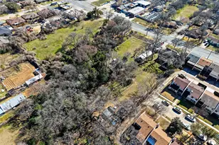 805 E Shady Grove Rd, Irving, TX 75060 - Photo 34