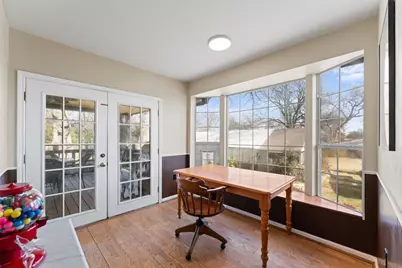 805 E Shady Grove Road, Irving, TX 75060 - Photo 12