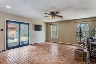 408 Pecan Ct, Alvarado, TX 76009 - Photo 16