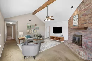 505 Cherry Ann Dr, Euless, TX 76039 - Photo 8